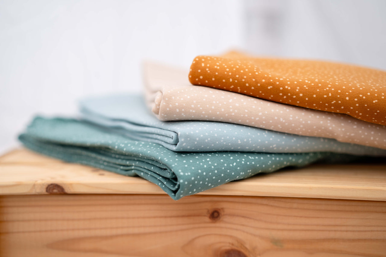 Verschiedene fair trade Biojerseys von Stoffonkel